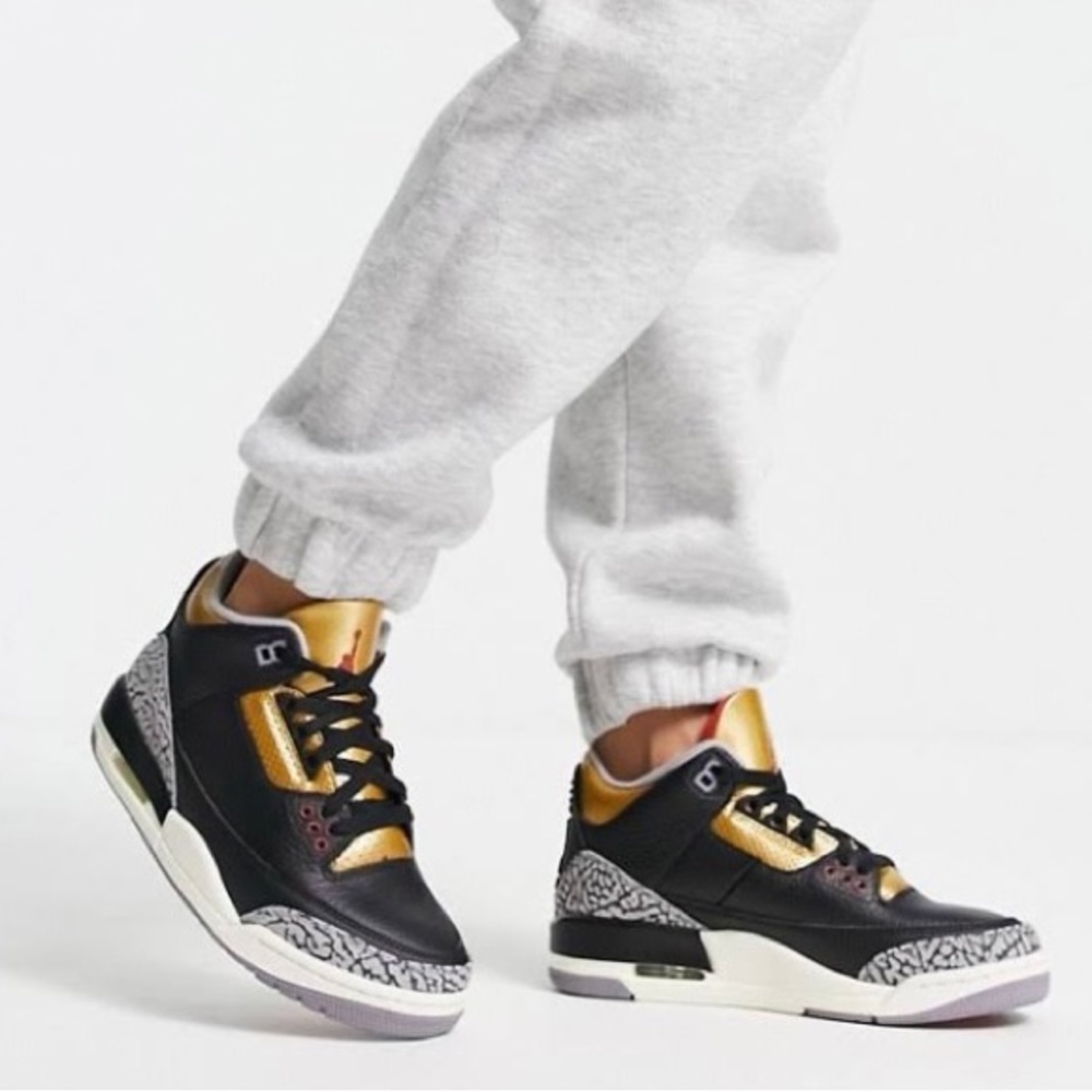 🎉HP🎉 Air Jordan 3 Retro - Picture 14 of 17